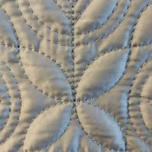 Allison Daley Women's Light Grey Quilted Vest, Size 10 Petite. - Picture 7 of 11